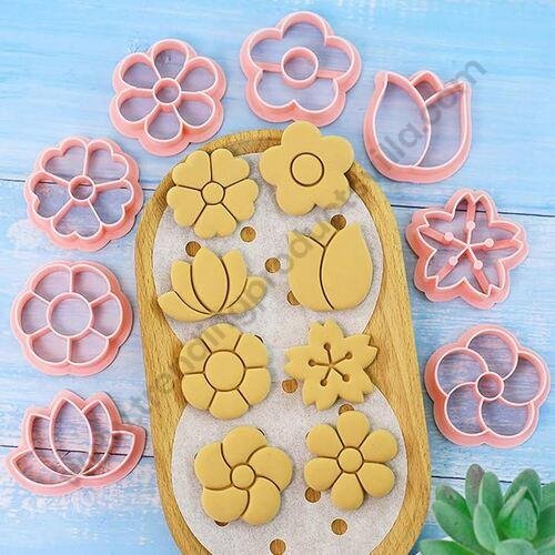 8PCS-Set-Flower-Shape-Cookie-Cu.jpg