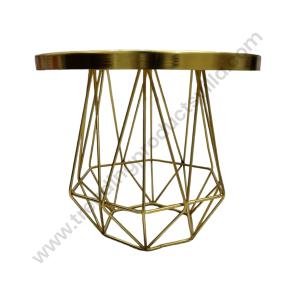 Long-Geometric-Shape-Metal-Cake-Stand-–-Golden.jpg