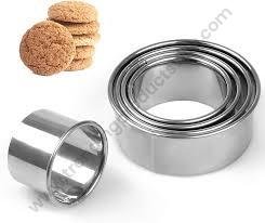 Round-Shape-Cut-Outs-Cookie-Cutters-Fondant-5-6-7-cm.jpg