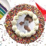 Silver-Round-Selfie-Mirror-for-Cake-8-Inch.jpg